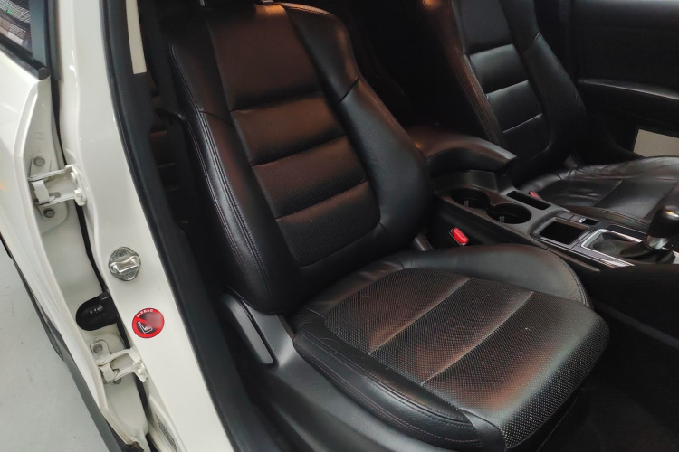 马自达CX-5 2015款 2.5L 自动四驱尊贵型局部细节41