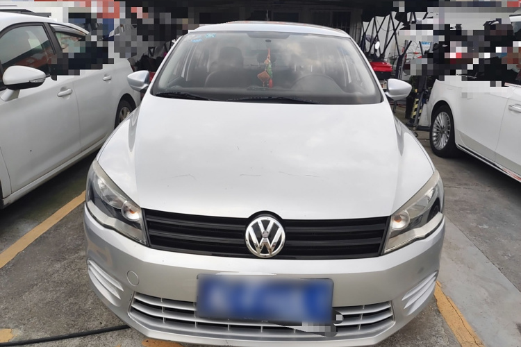 大众 捷达 2013款 1.6L 手动时尚型车身外观2