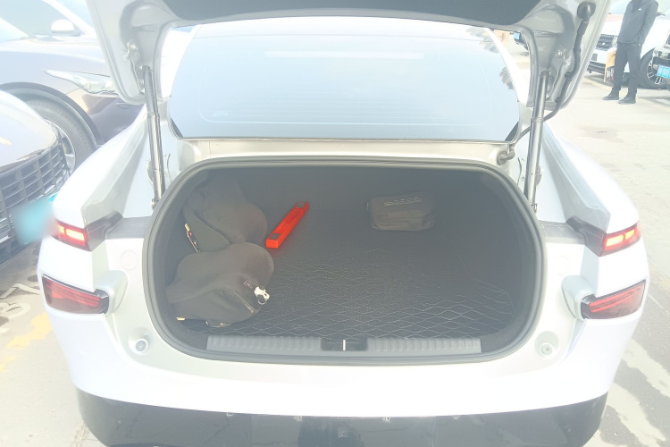 小鹏P7 2022款 480G+局部细节23