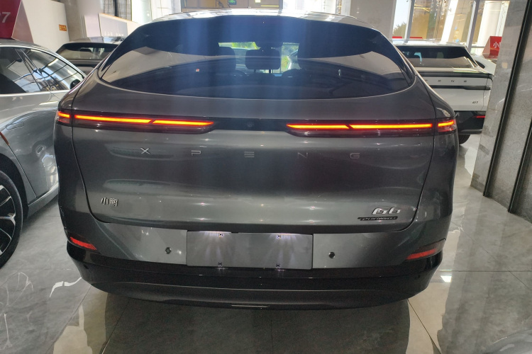 小鹏G6 2023款 700 四驱性能 Max车身外观6