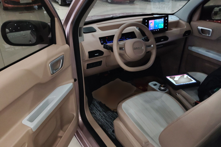 吉利银河 2023款 熊猫mini 200km 耐力熊中控内饰20