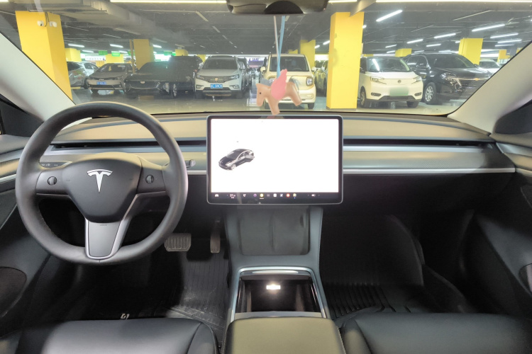 特斯拉 Model 3 2021款 标准续航后驱升级版中控内饰7002