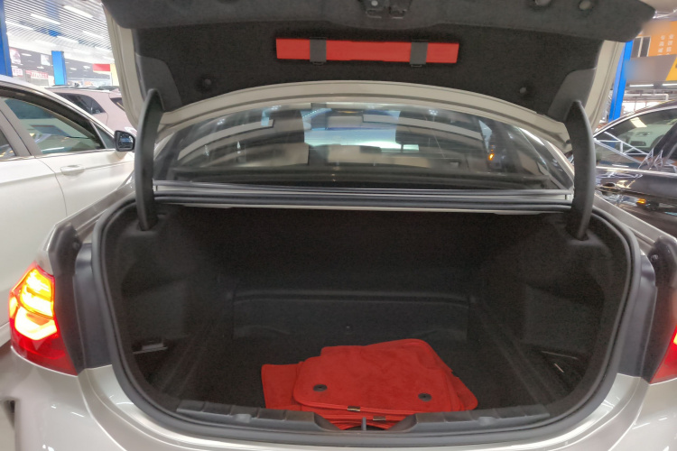 宝马1系 2020款 120i M运动套装局部细节23