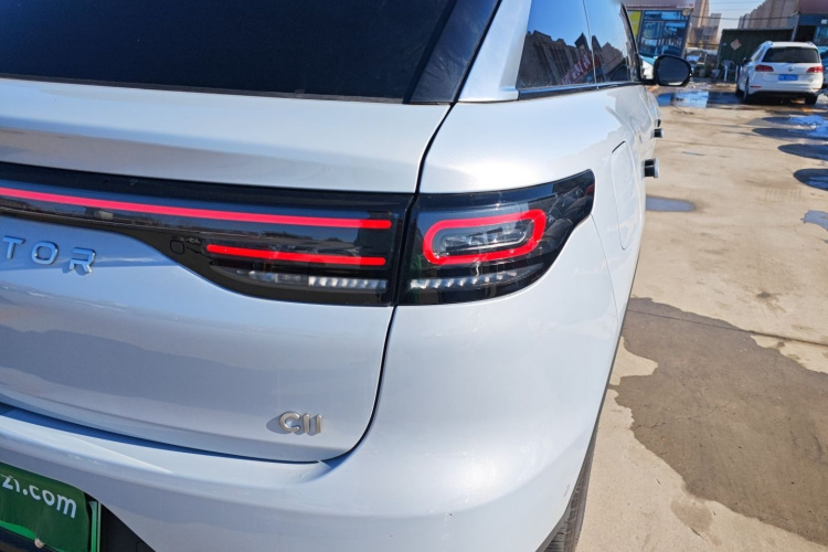 零跑汽车 零跑C11 2024款 增程 300尊享版车身外观9