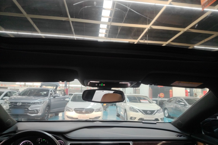 别克 君越 2016款 20T 精英型中控内饰22