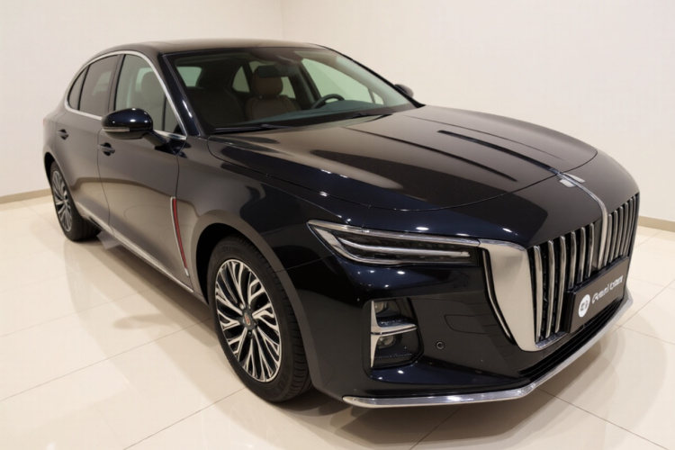 红旗H5 2024款 2.0T 自动智联旗畅版车身外观3