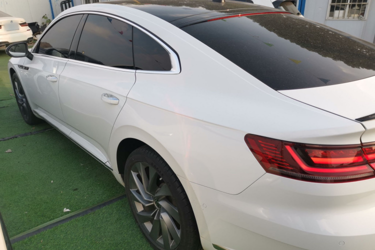 一汽-大众CC 2021款 380TSI 夺目版车身外观4