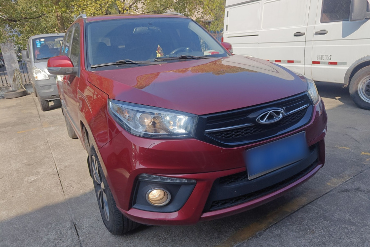 奇瑞 瑞虎3 2018款 经典版 1.6L 手动精英型车身外观3