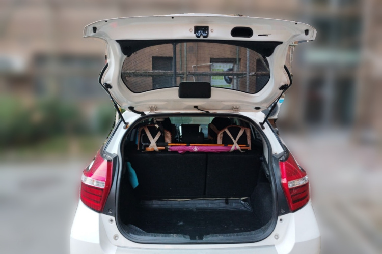 丰田 YARiS L 致炫 2017款 1.5E CVT劲速升级版中控内饰23