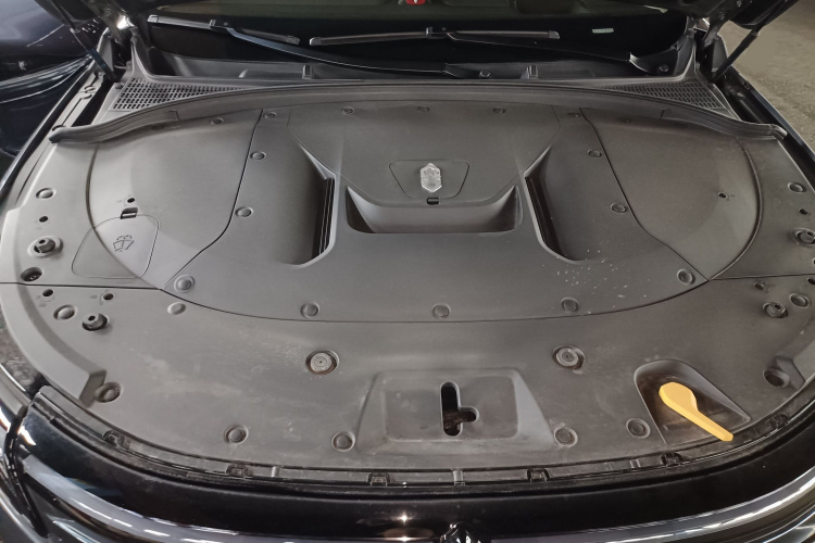 鸿蒙智行 问界M7 2024款 1.5T 后驱Plus版 6座机舱底盘24