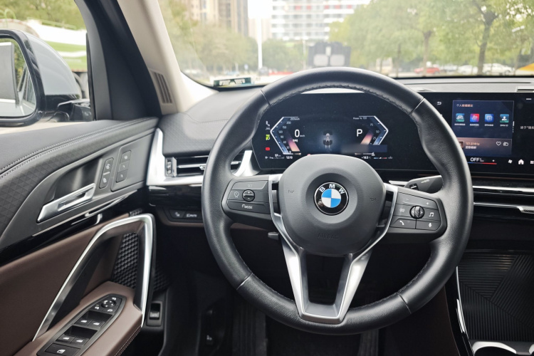 宝马X2(进口) 2024款 sDrive25i M运动套装中控内饰7002