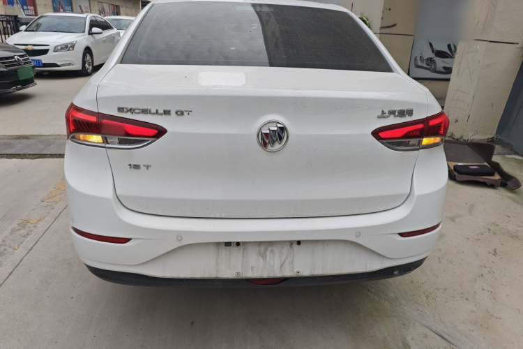 别克 英朗 2018款 15T 手动精英型 国V车身外观6