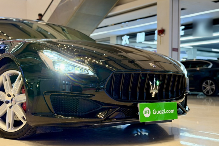 玛莎拉蒂 总裁 2013款 3.0T 标准型中控内饰7006