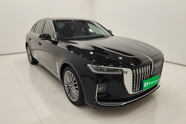 红旗H9 2020款 2.0T 智联旗享版车身外观3