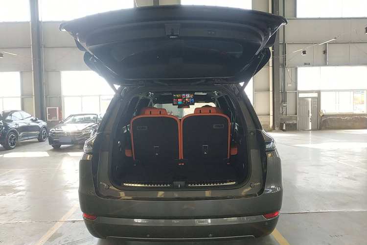 理想汽车 理想L9 2022款 Max局部细节23