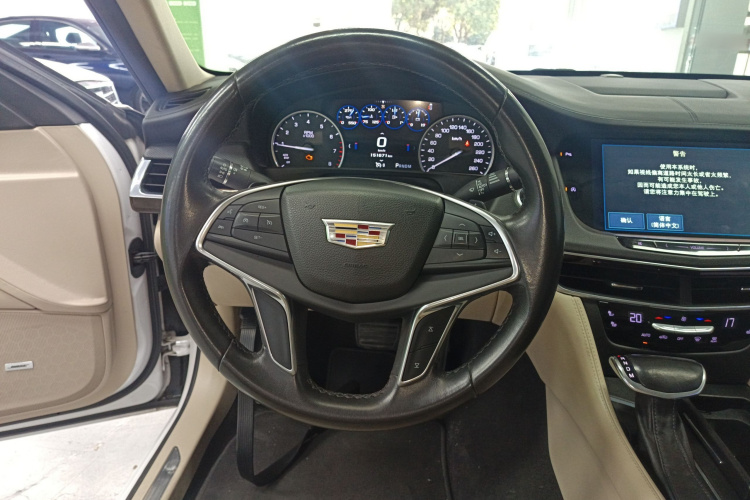 凯迪拉克CT6 2016款 28T 精英型中控内饰13