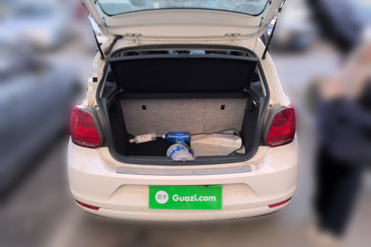 大众 Polo 2016款 1.4L 自动风尚型中控内饰23