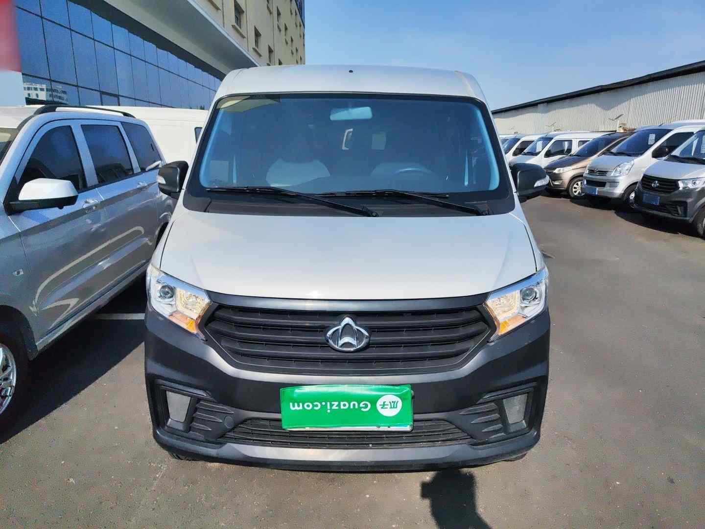 长安跨越 跨越星V3 2023款 1.5L汽油畅享型5座客车(1)
