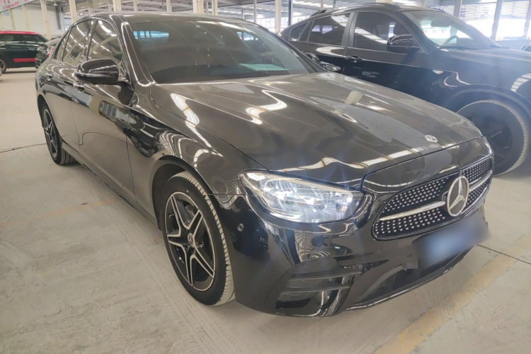 奔驰E级(进口) 2021款 改款 E 260 豪华型运动版车身外观3