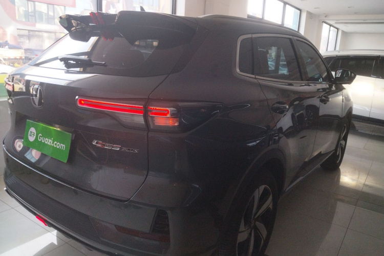 长安CS55PLUS 2024款 第三代 1.5T DCT卓越型车身外观7