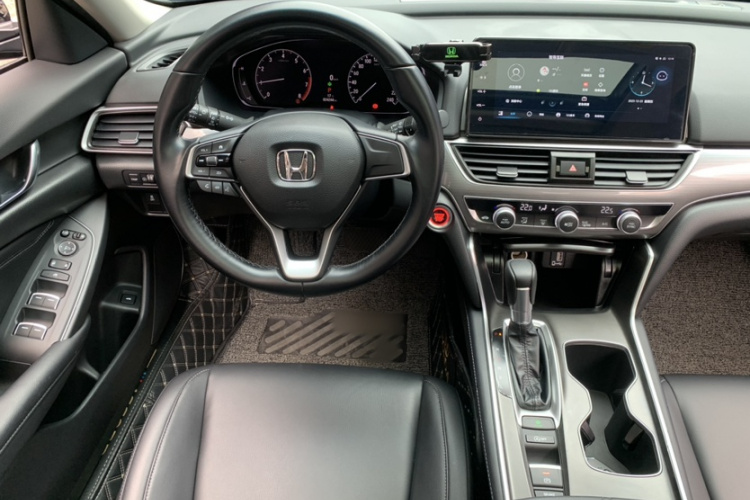 本田 雅阁 2022款 260TURBO 豪华版中控内饰7002