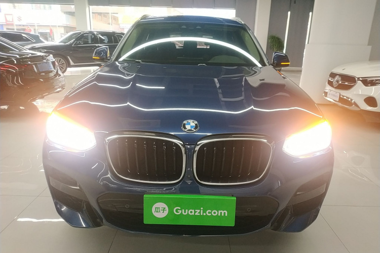宝马X3 2021款 改款 xDrive28i M运动套装车身外观2