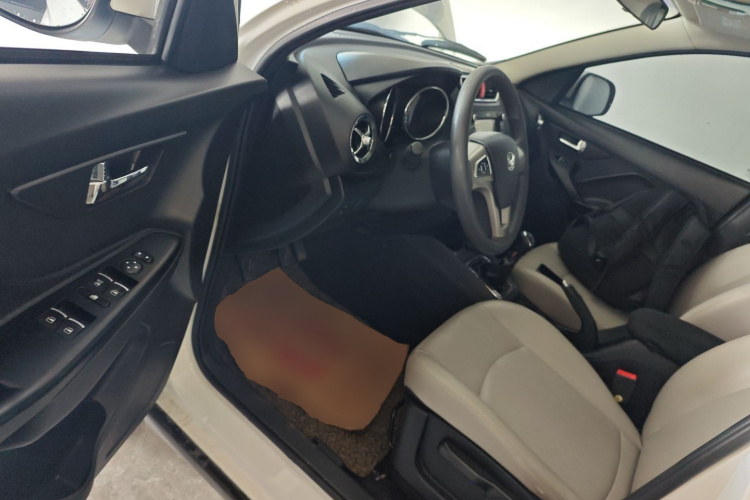 北汽幻速S3 2017款 1.5L 手动豪华型中控内饰20