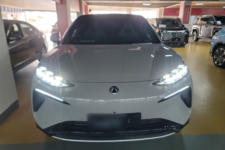 腾势N7 2024款 630 四驱智驾Max版车身外观2