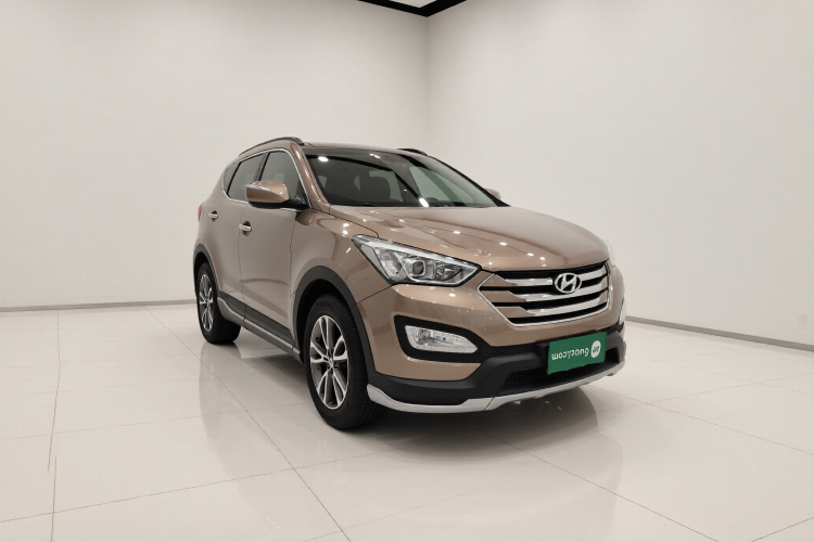 现代 胜达经典 2013款 3.0L 四驱舒适导航版 7座 欧IV车身外观3