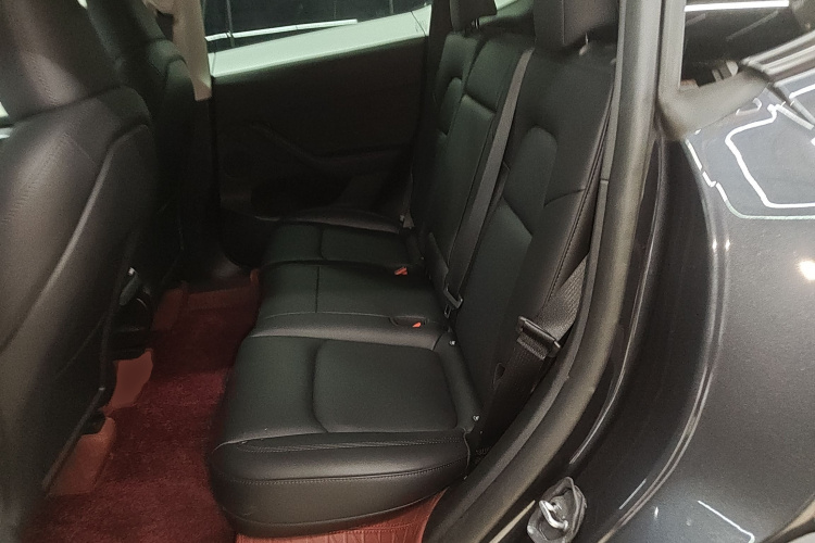 特斯拉 Model Y 2024款 后轮驱动版中控内饰21