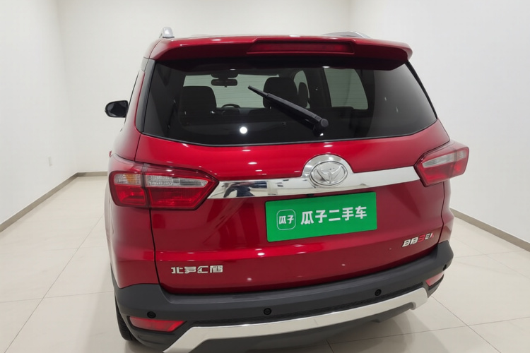 北汽幻速S3 2016款 S3L 1.5L 手动尊享型车身外观6