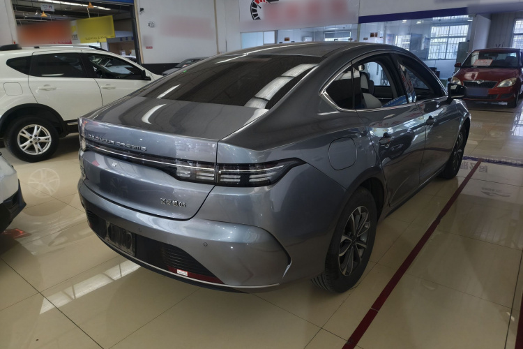 比亚迪 驱逐舰05 2024款 荣耀版 DM-i 55KM 豪华型车身外观7