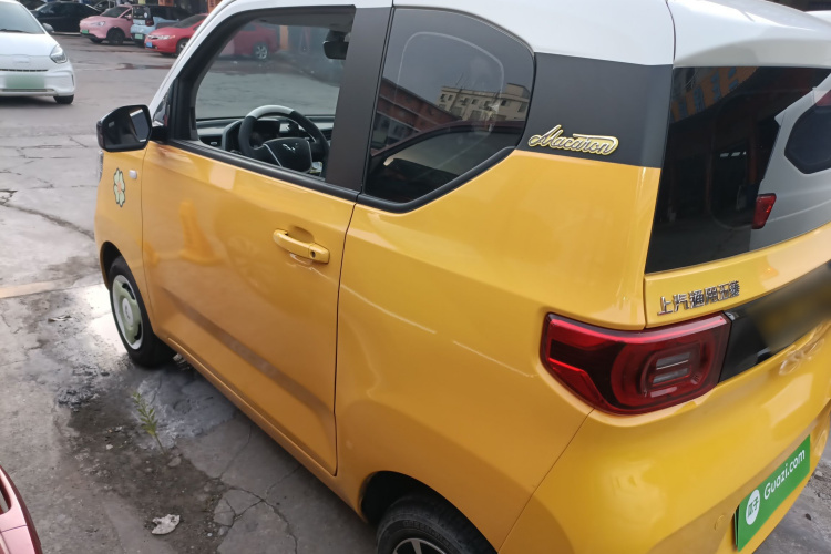 五菱汽车 宏光MINIEV 2021款 马卡龙时尚款 磷酸铁锂车身外观6003