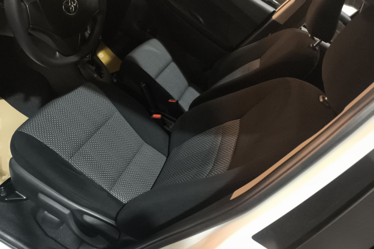 丰田 威驰 2017款 1.5L CVT创行版中控内饰19