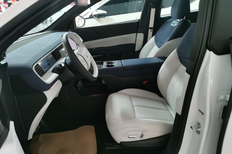 小鹏G6 2023款 580 长续航 Pro中控内饰19