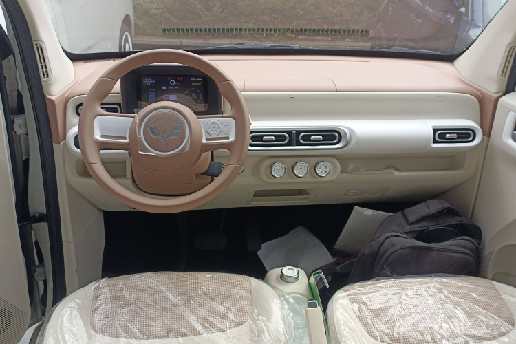 五菱汽车 宏光MINIEV 2024款 第三代 215km 青春版中控内饰7002