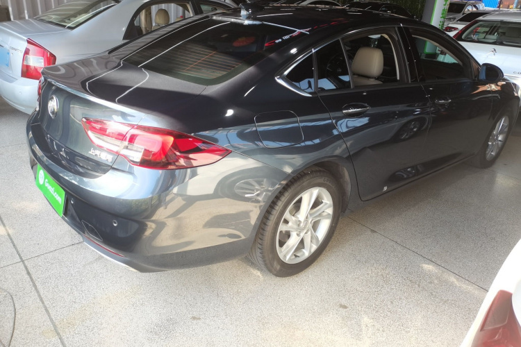 别克 君威 2020款 552T 精英型车身外观7