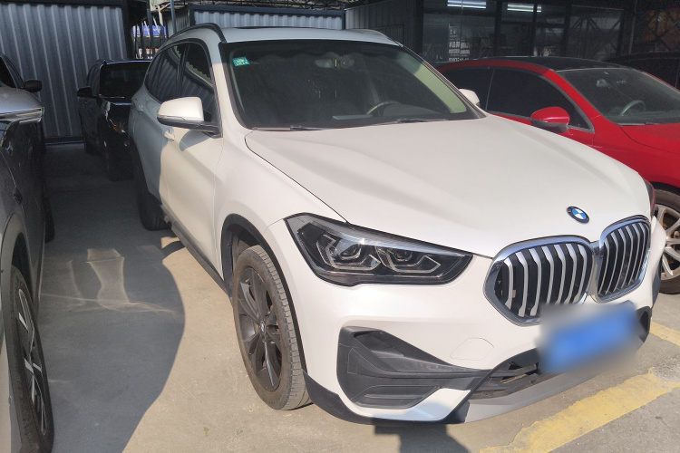 宝马X1 2020款 sDrive20Li 时尚型车身外观6002