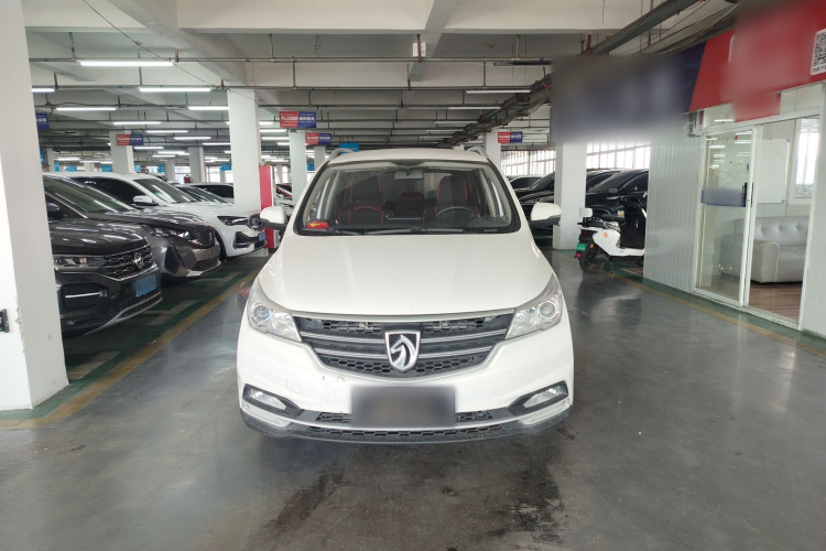 宝骏730 2019款 1.5T CVT时尚型 7座 国VI车身外观2