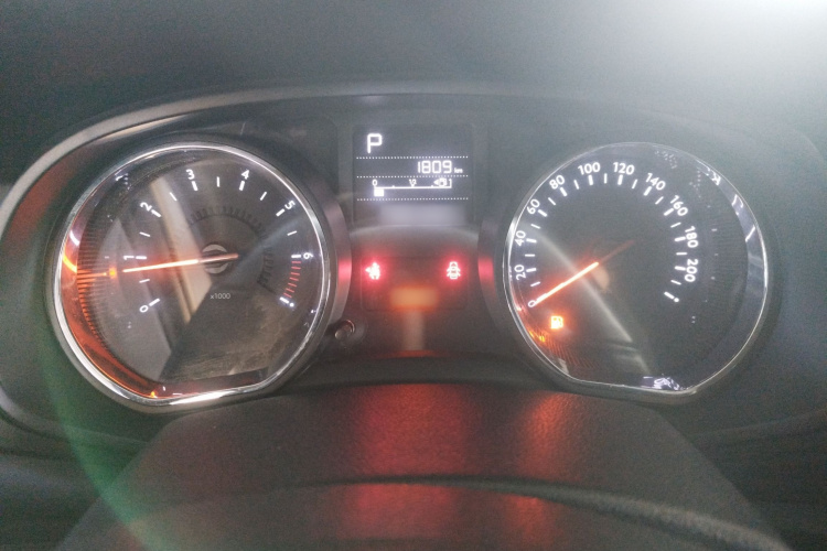 雪铁龙C3-XR 2015款 1.6L 自动先锋型局部细节14