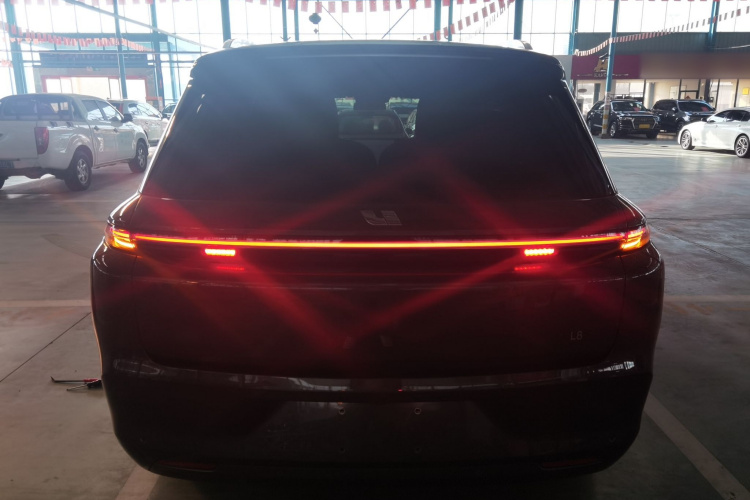 理想汽车 理想L8 2023款 Pro车身外观6