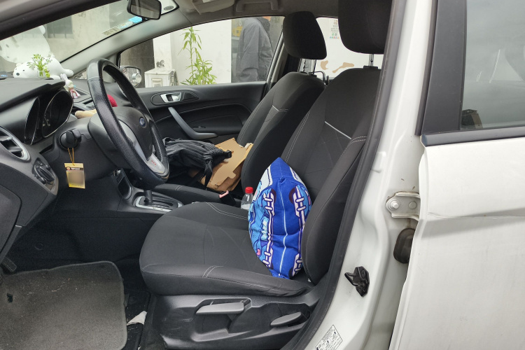 福特 嘉年华 2013款 两厢 1.5L 自动时尚型中控内饰19