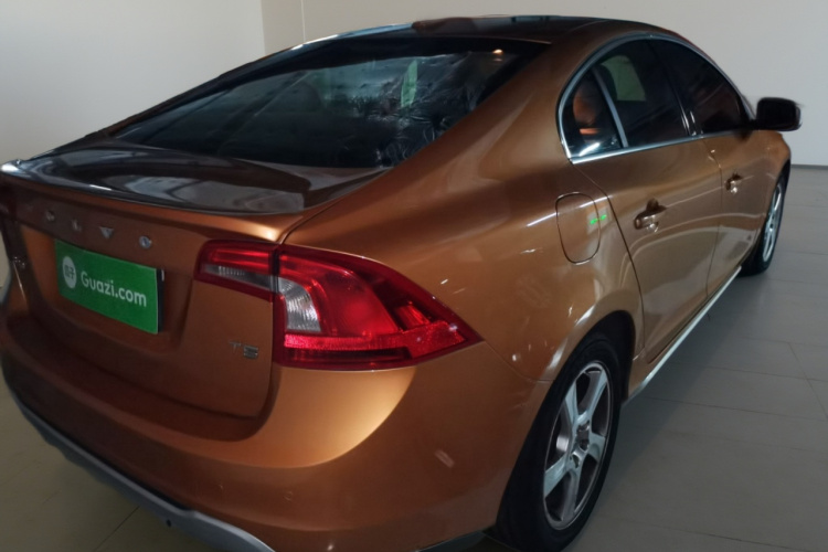 沃尔沃S60(进口) 2012款 T5 智雅版车身外观7