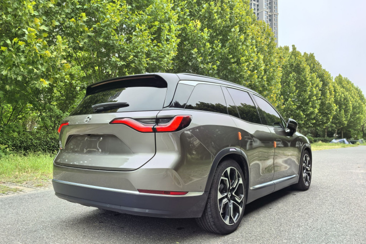 蔚来ES8 2022款 100kWh 签名版 七座车身外观6003