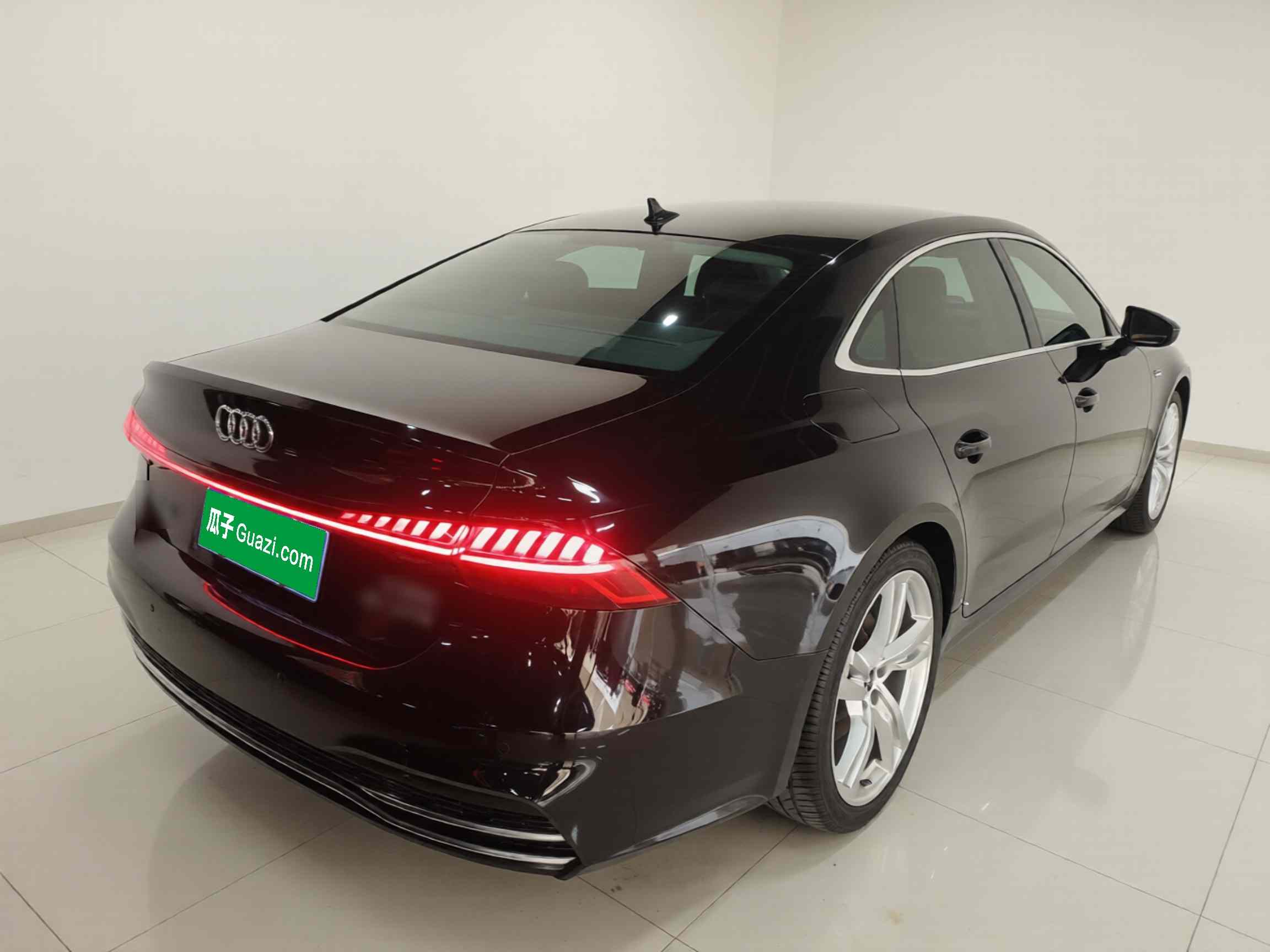 奥迪A7L 2022款 45 TFSI S-line 筑梦未来版(5)