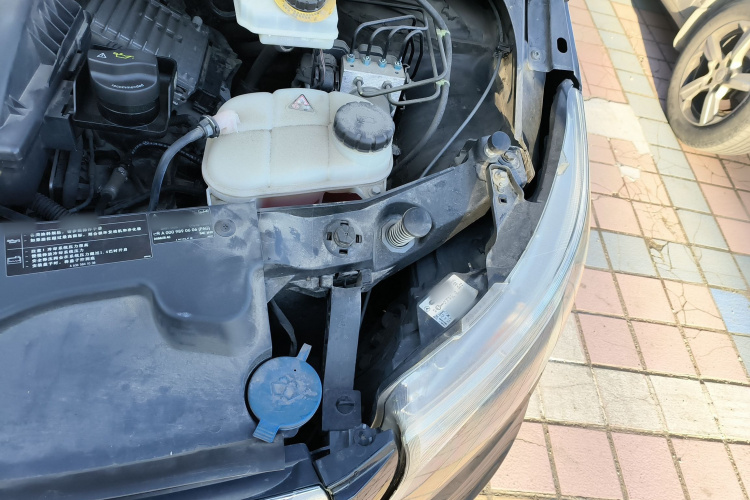 奔驰 威霆 2016款 2.0T 商务版局部细节9007