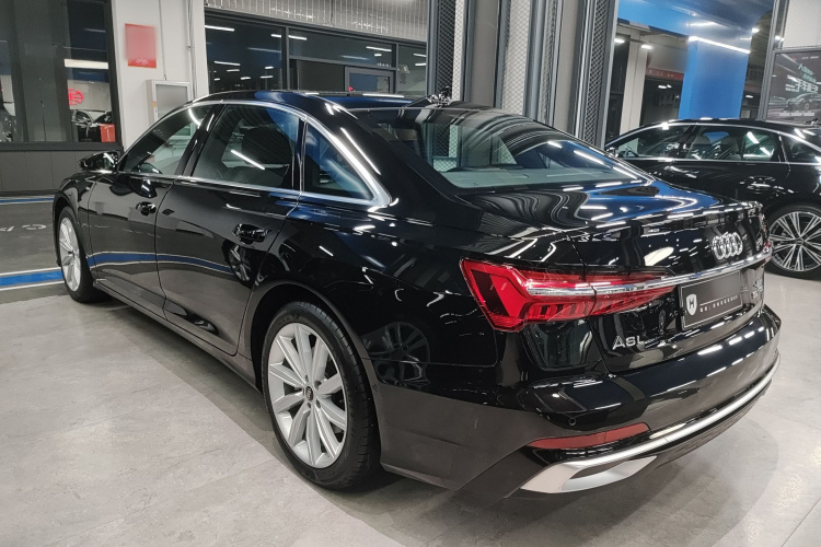 奥迪A6L 2023款 改款 45 TFSI 臻选动感型车身外观6005