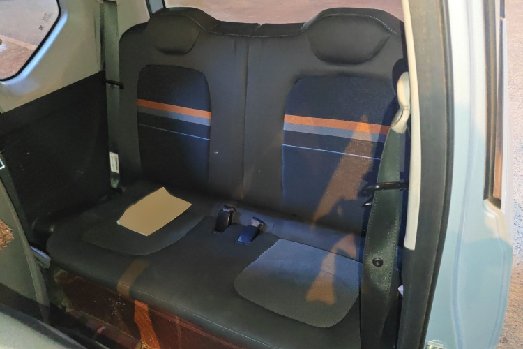 五菱汽车 宏光MINIEV 2020款 自在款 三元锂中控内饰7004