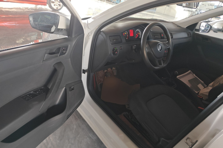 大众 桑塔纳 2021款 1.5L 手动风尚版中控内饰20