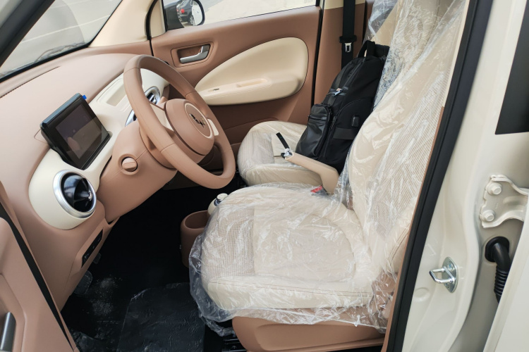 五菱汽车 宏光MINIEV 2025款 四门版 进阶款中控内饰19